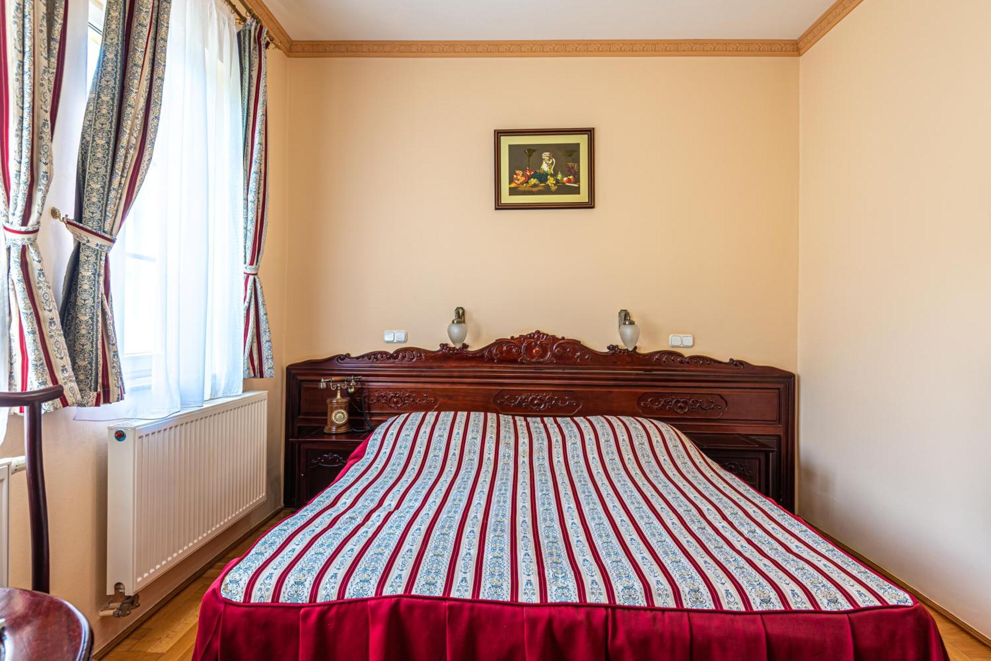 Fried Castle Hotel Resort Simontornya Exterior foto